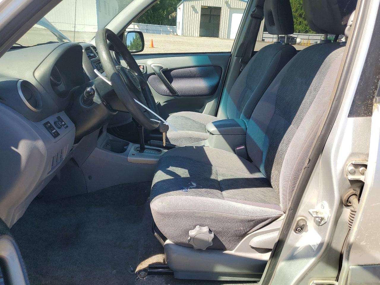 2001 TOYOTA RAV4