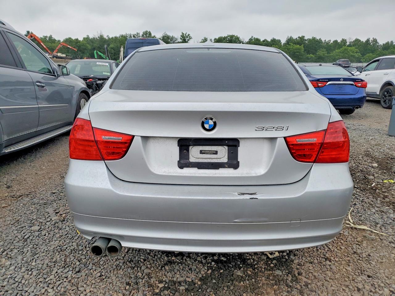 2011 BMW 3 SERIES