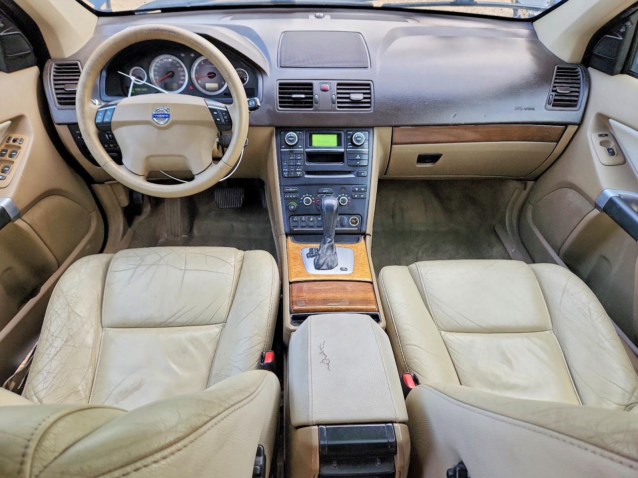2011 VOLVO XC90