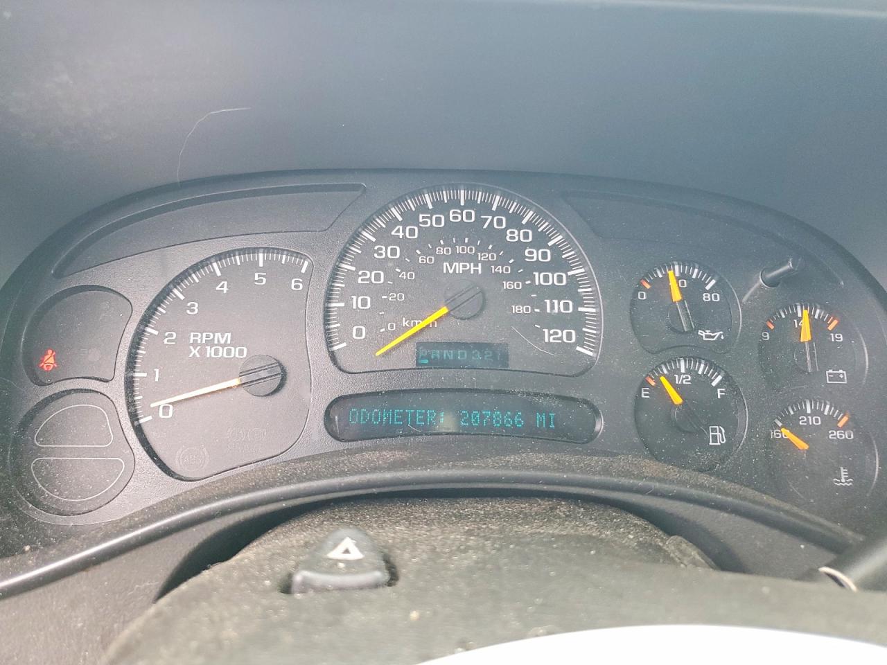 2004 CHEVROLET TAHOE