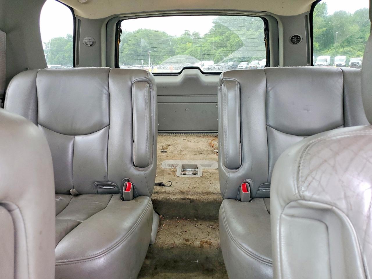2004 CHEVROLET TAHOE