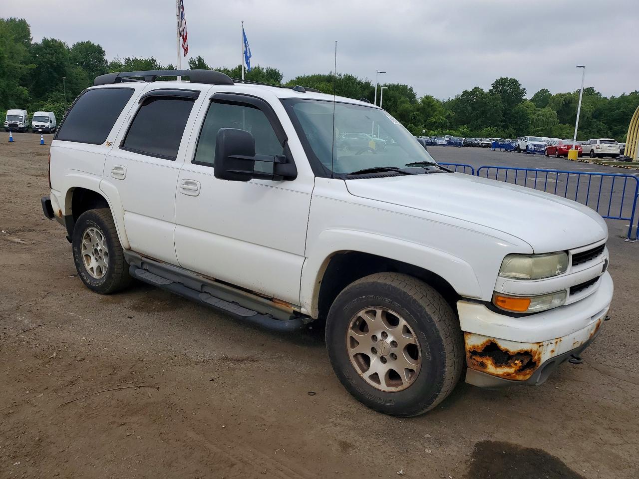 2004 CHEVROLET TAHOE