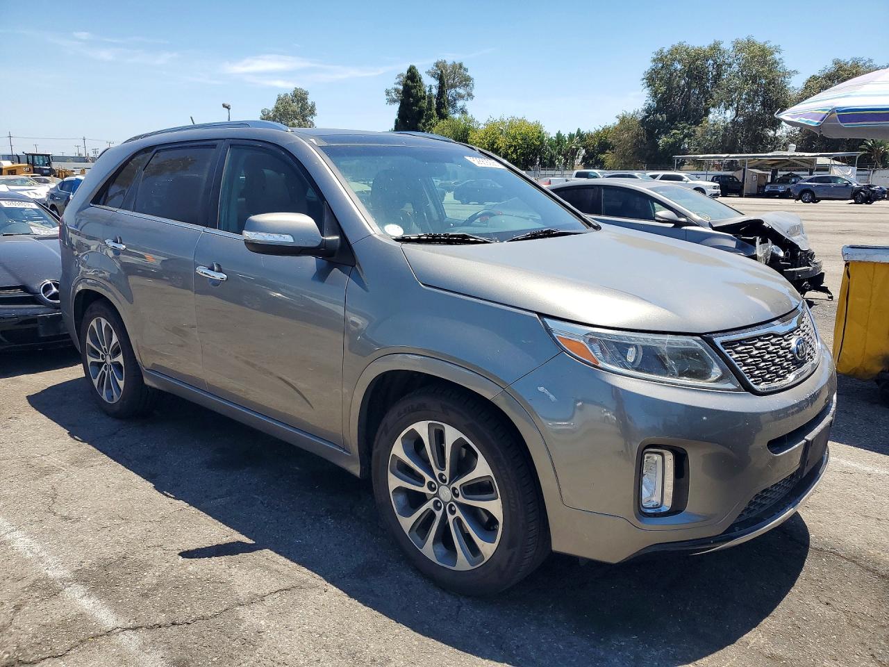 2015 KIA SORENTO