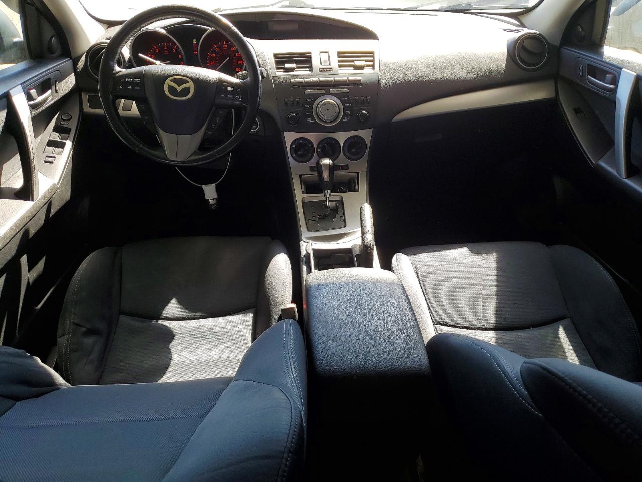 2010 MAZDA MAZDA3