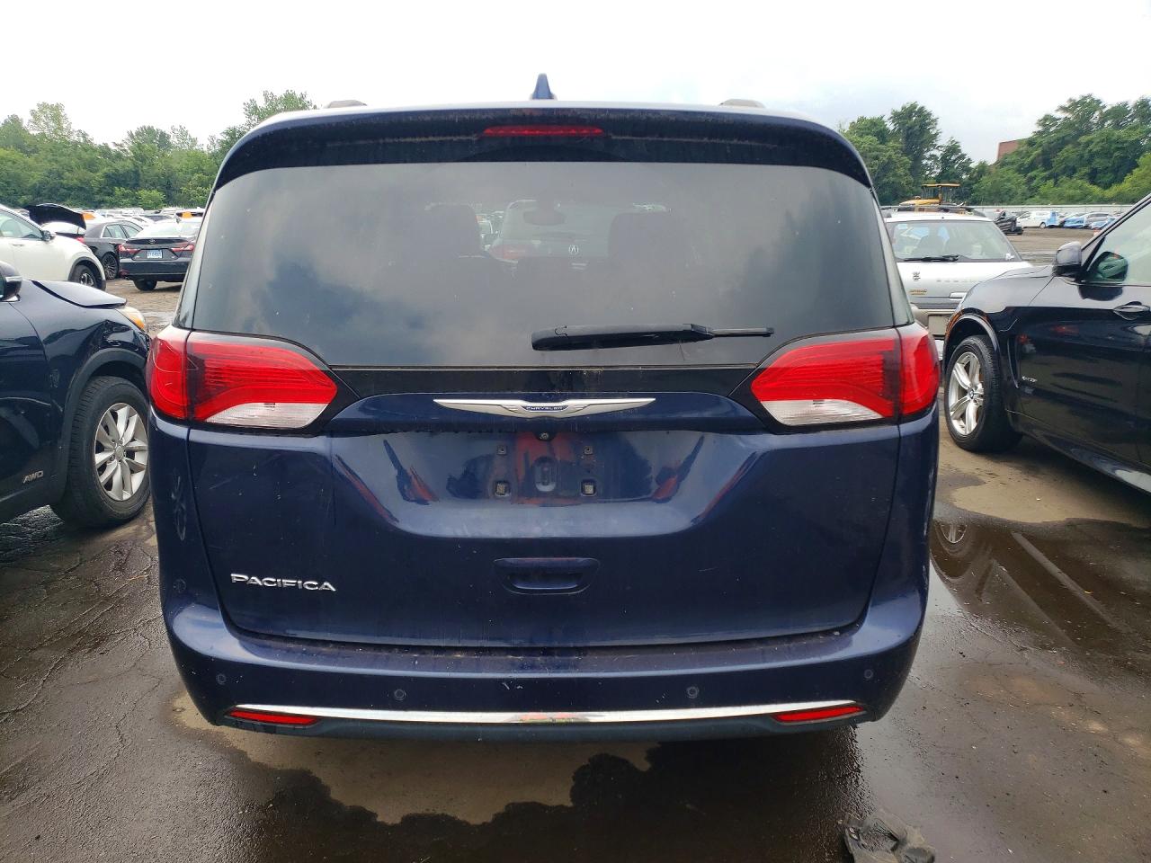 2017 CHRYSLER PACIFICA
