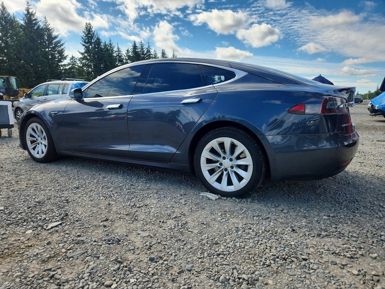 2016 TESLA MODEL S