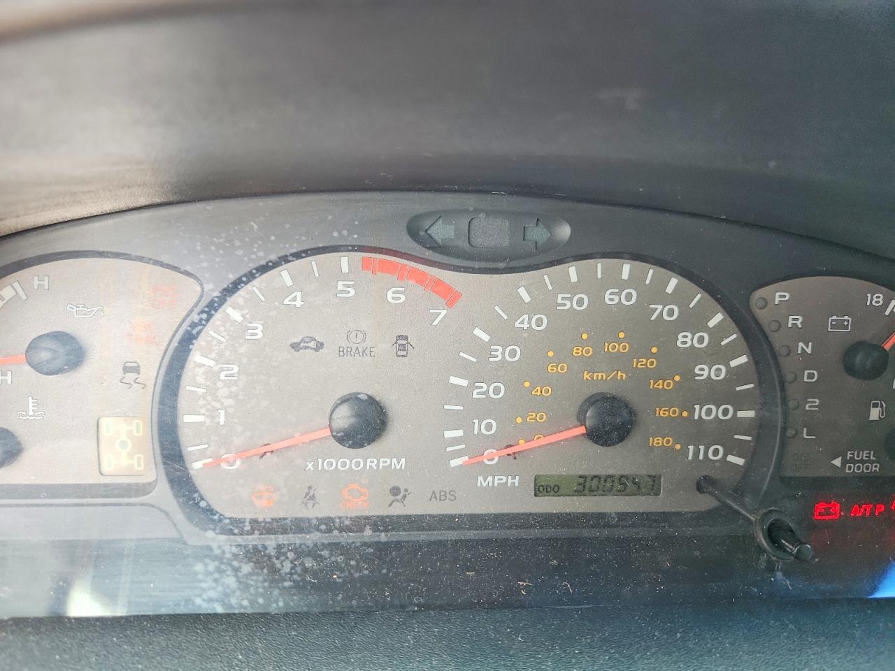2002 TOYOTA SEQUOIA