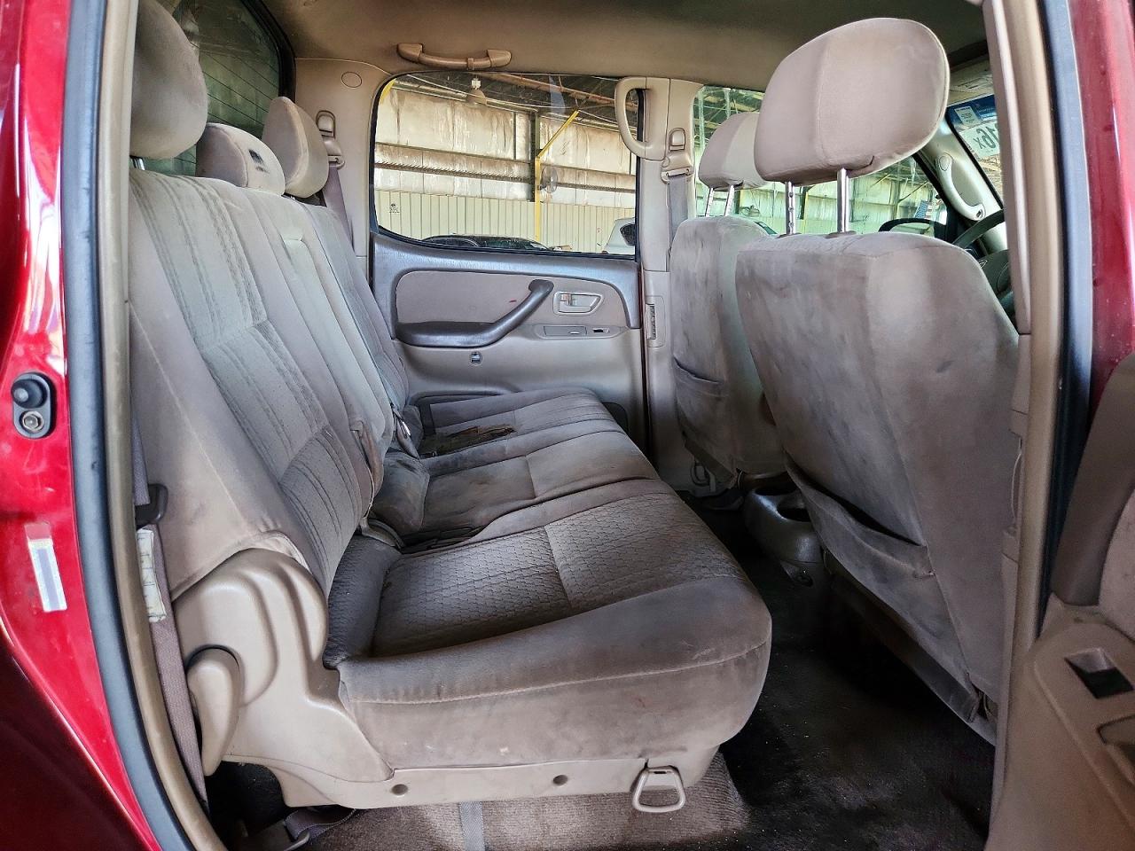 2004 TOYOTA TUNDRA