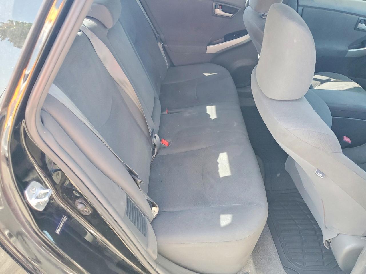 2011 TOYOTA PRIUS
