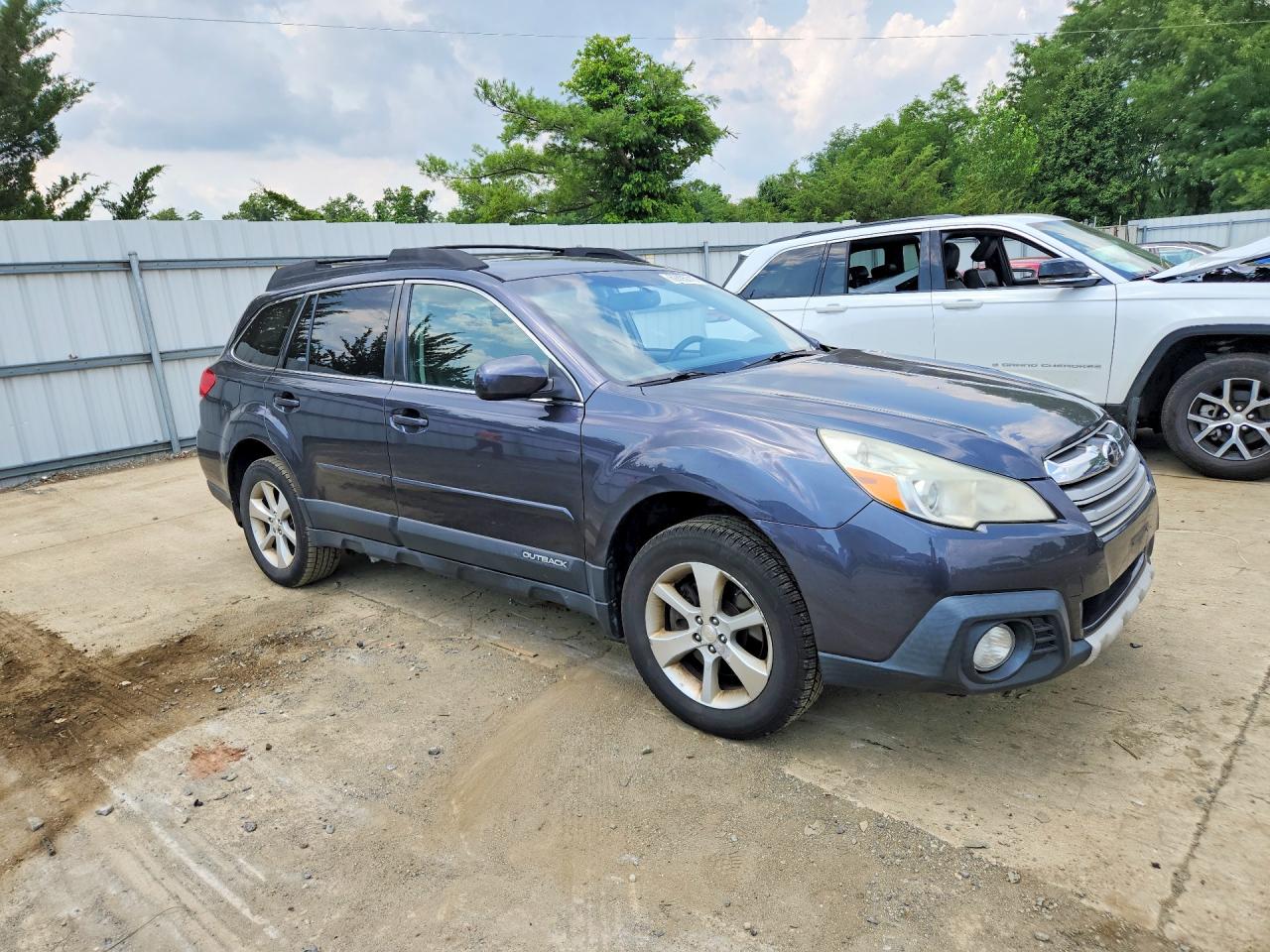2013 SUBARU OUTBACK