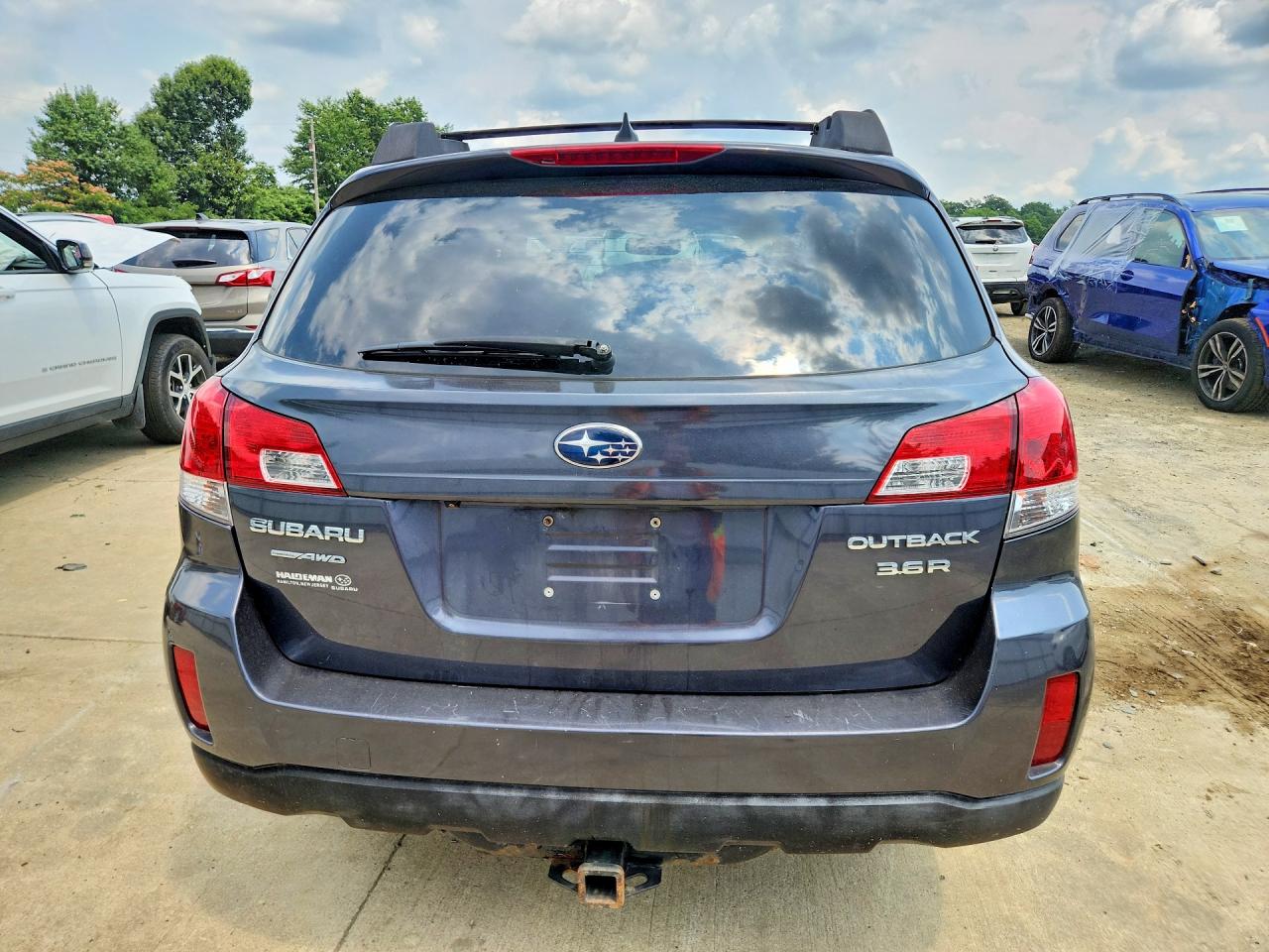 2013 SUBARU OUTBACK