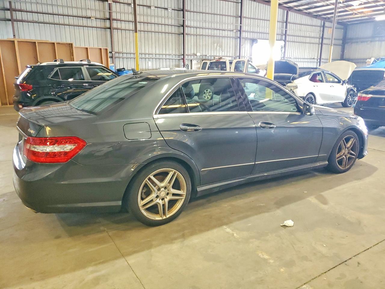 2013 MERCEDES-BENZ E-CLASS