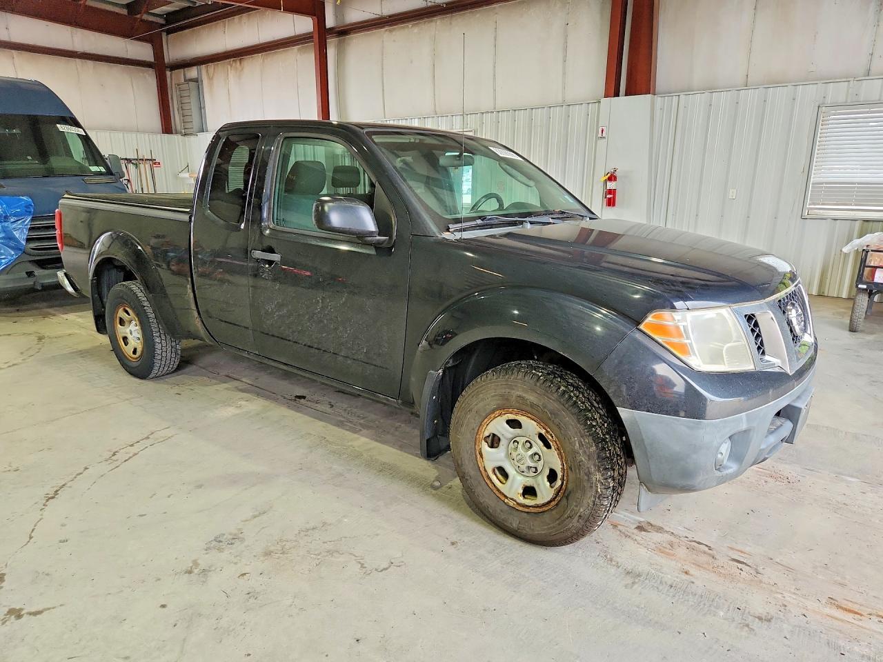 2010 NISSAN FRONTIER