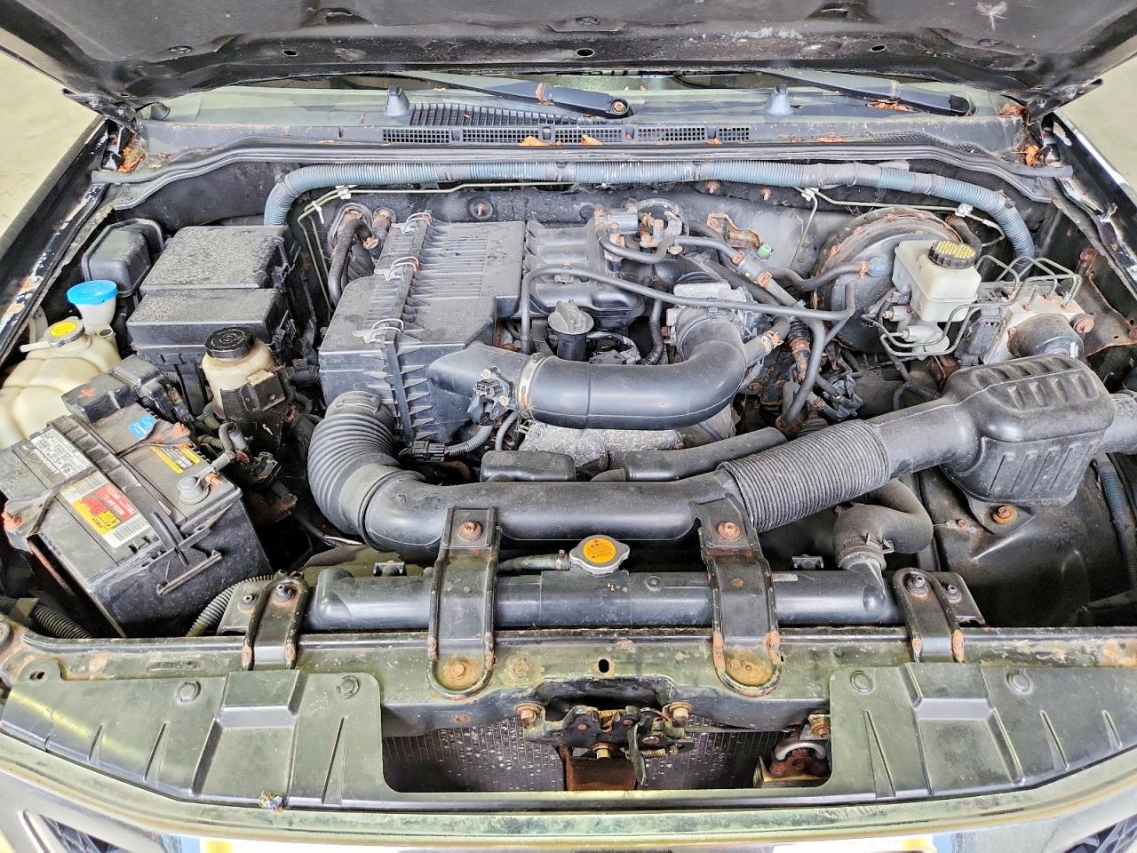 2010 NISSAN FRONTIER