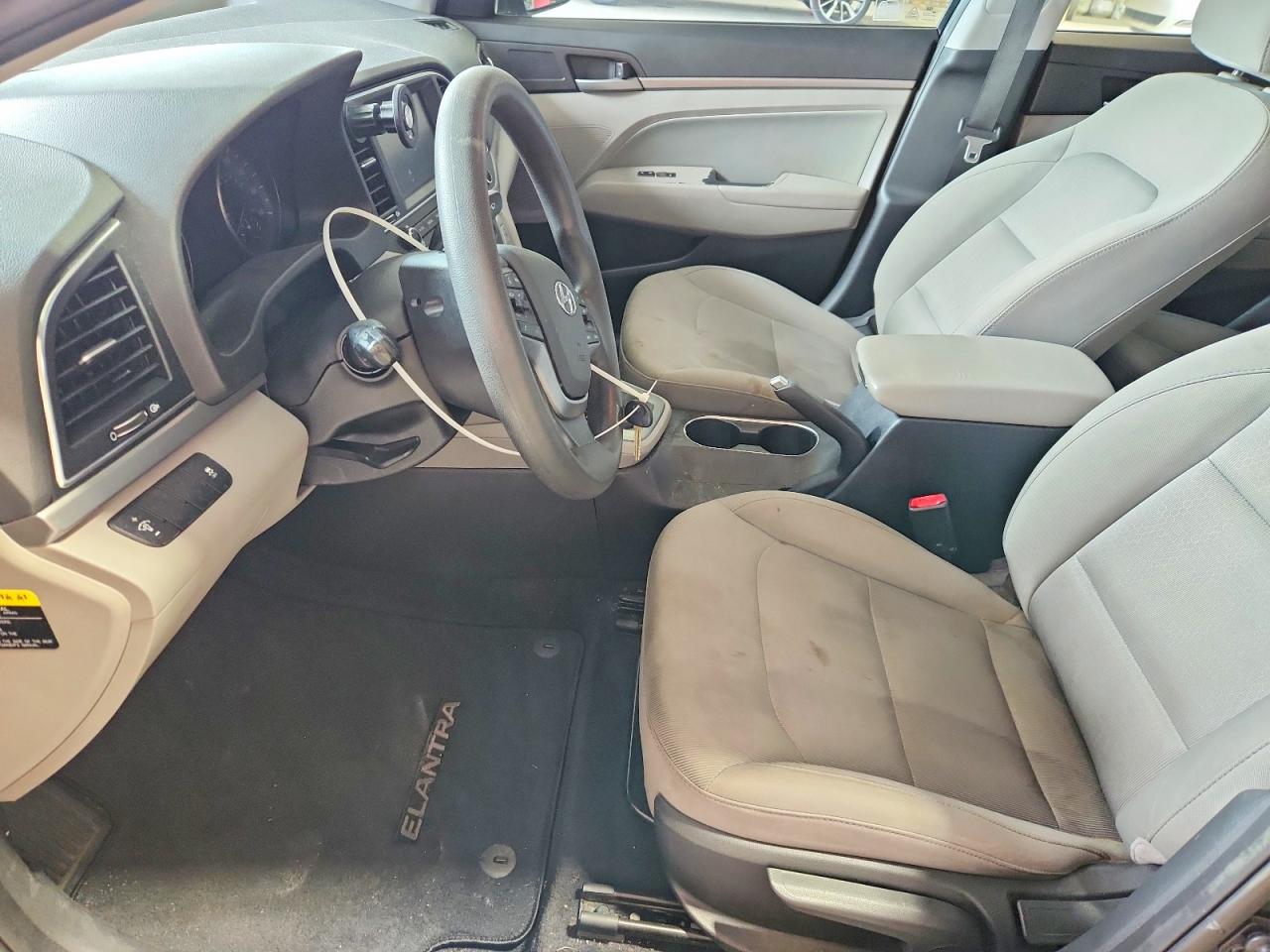2017 HYUNDAI ELANTRA
