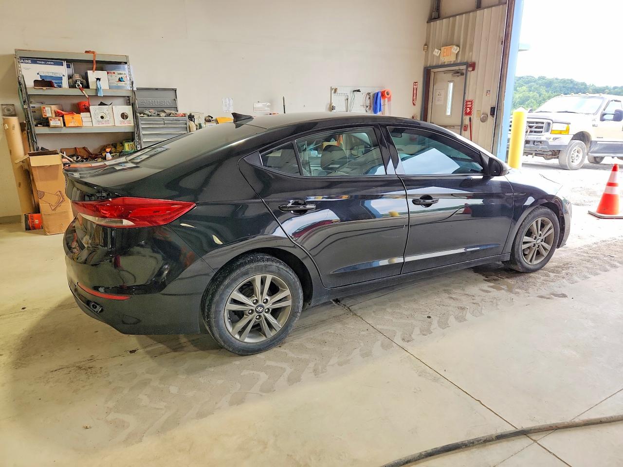 2017 HYUNDAI ELANTRA