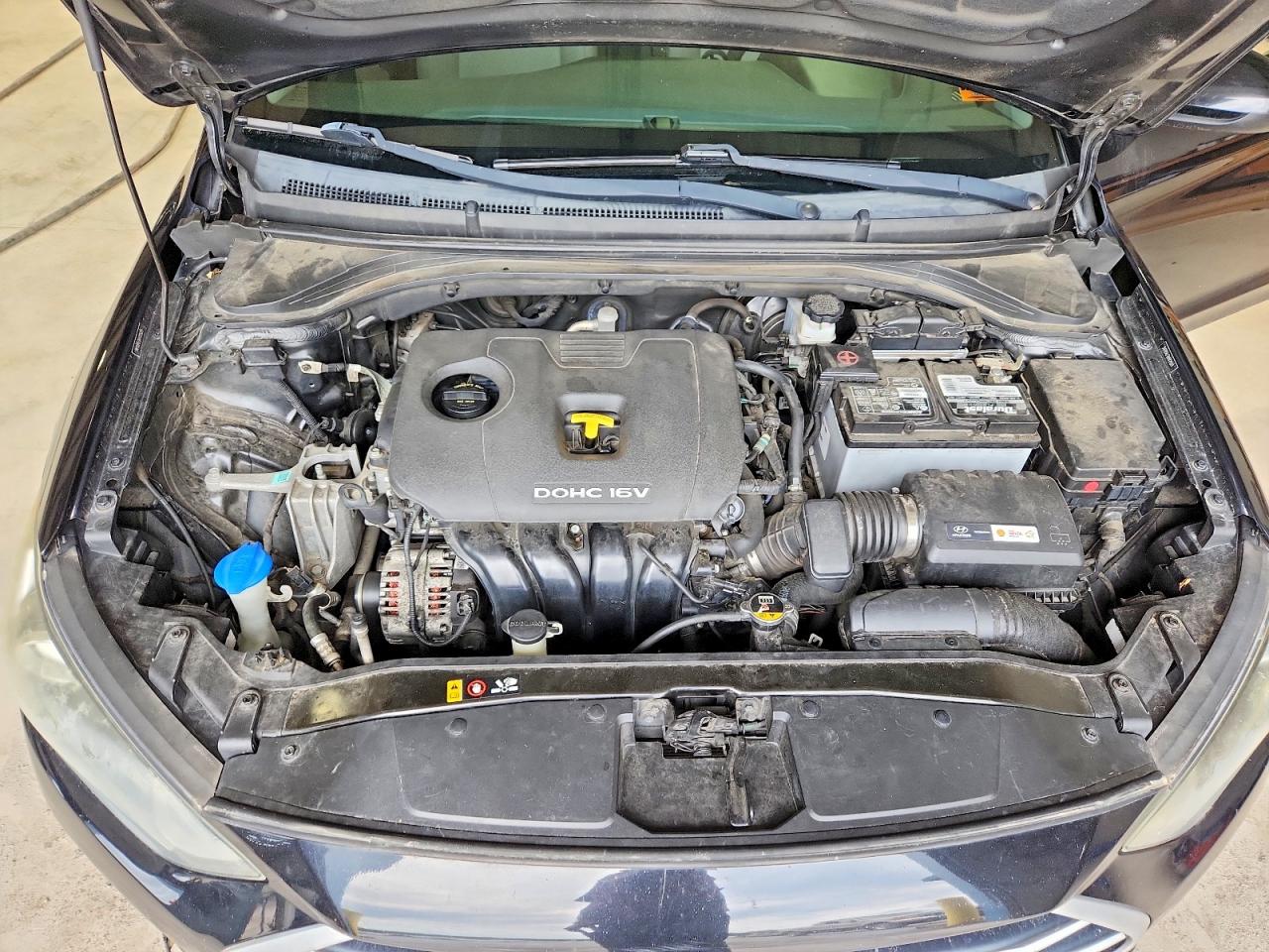 2017 HYUNDAI ELANTRA