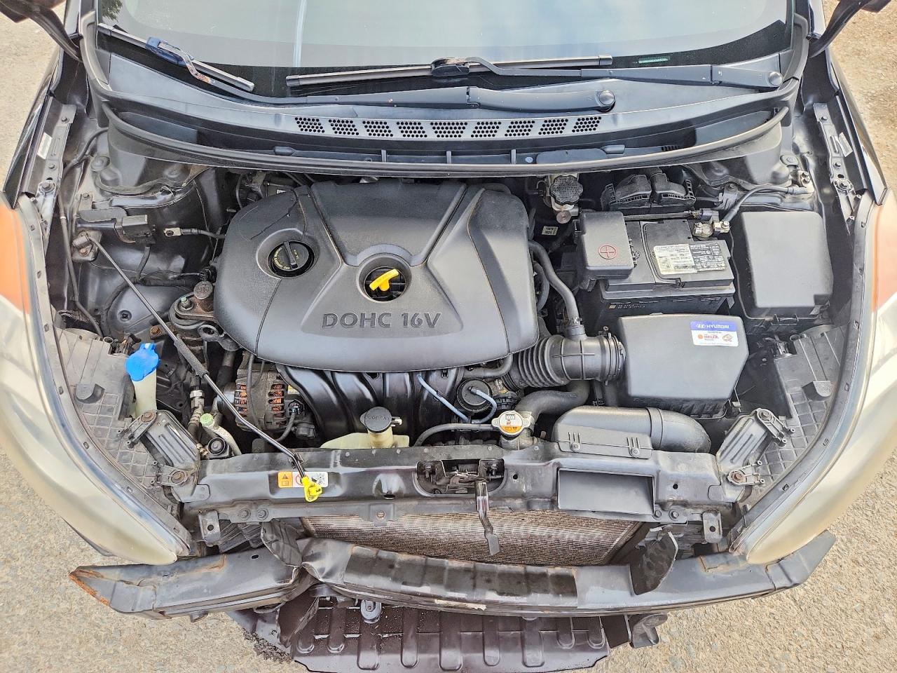 2012 HYUNDAI ELANTRA