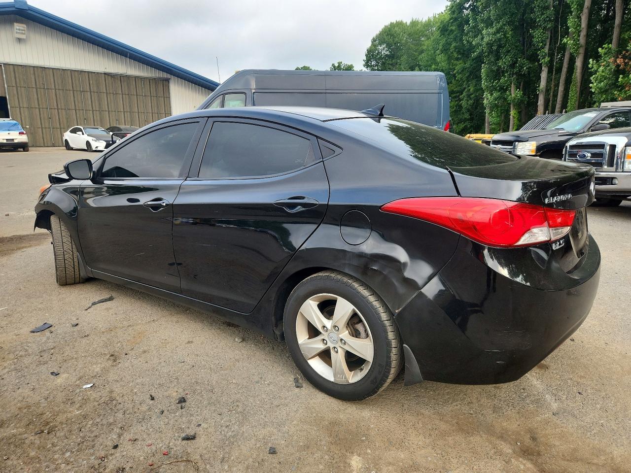 2012 HYUNDAI ELANTRA