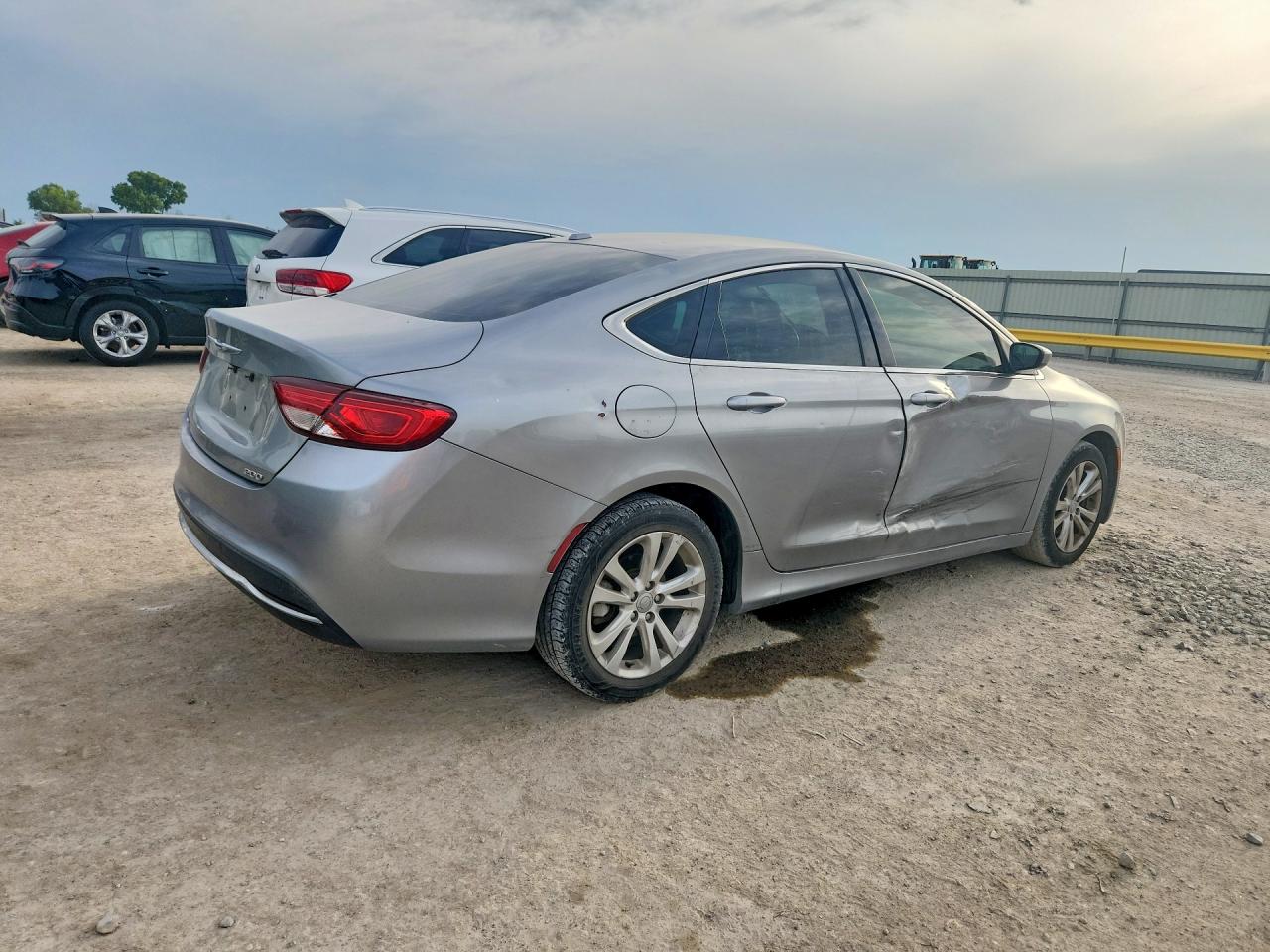 2015 CHRYSLER 200