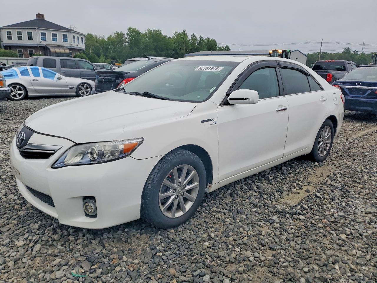 2011 TOYOTA CAMRY