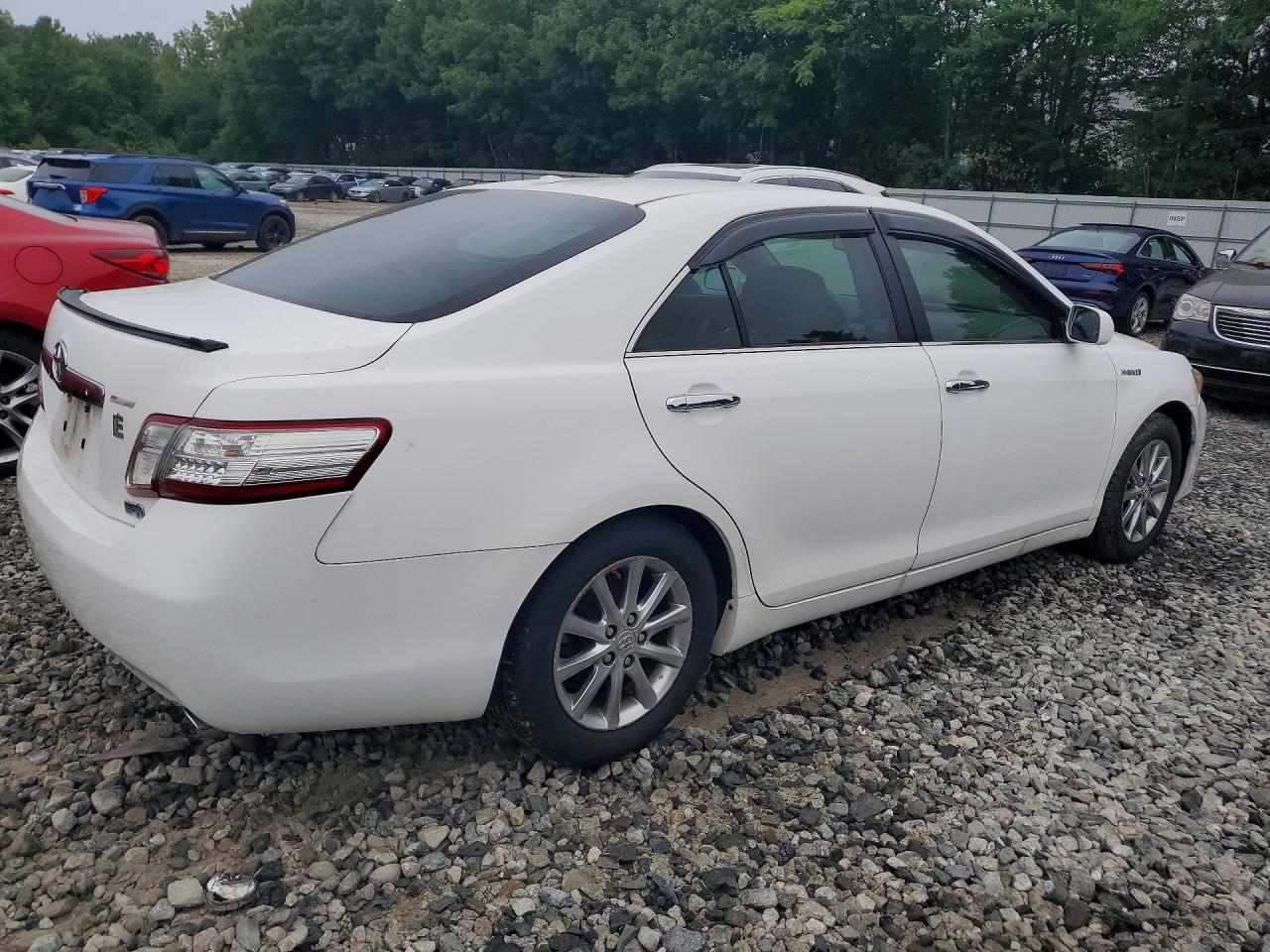 2011 TOYOTA CAMRY
