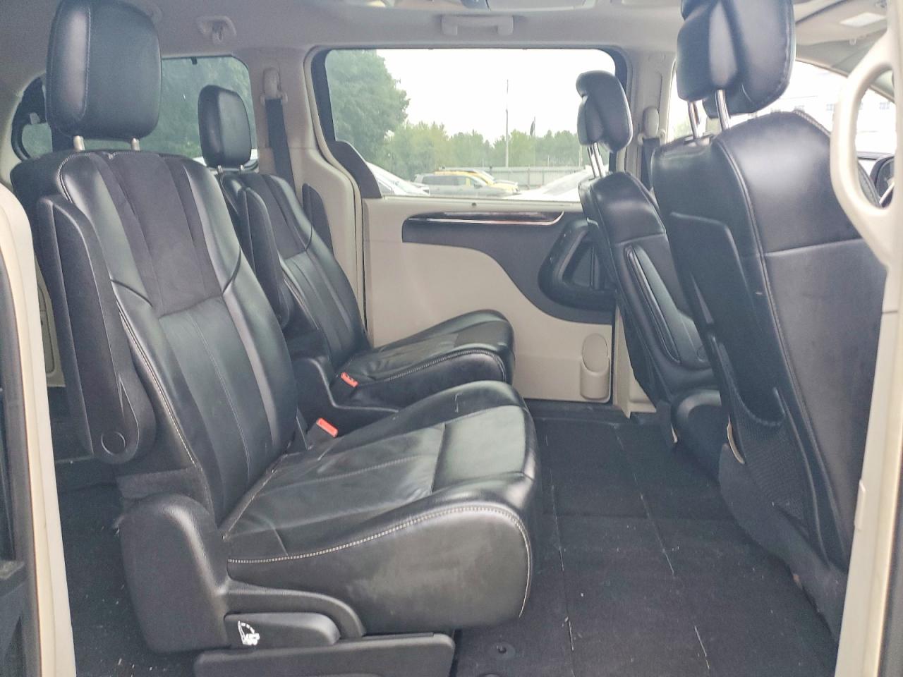 2015 CHRYSLER MINIVAN