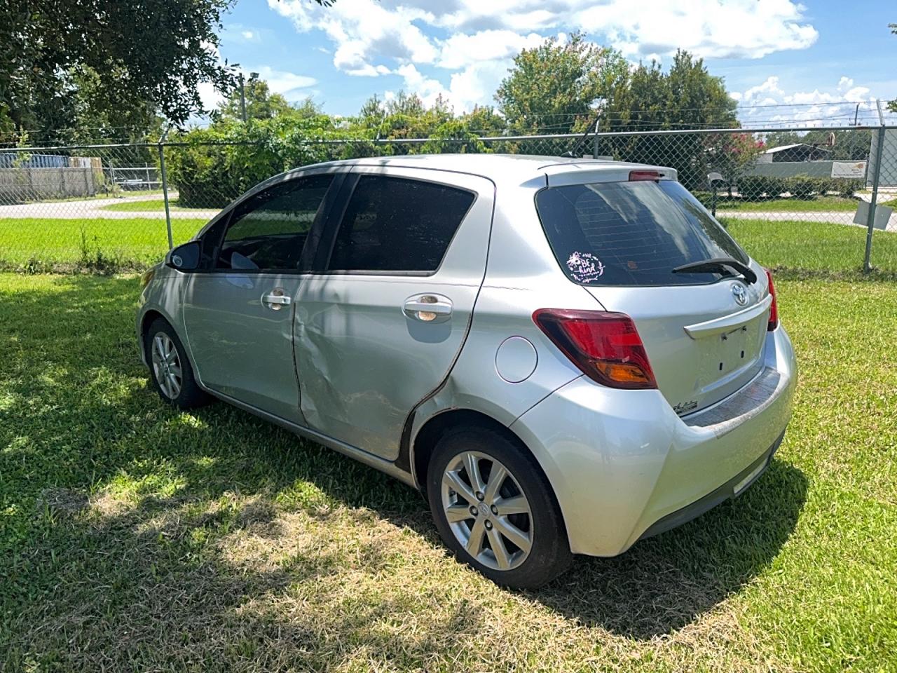 2016 TOYOTA YARIS