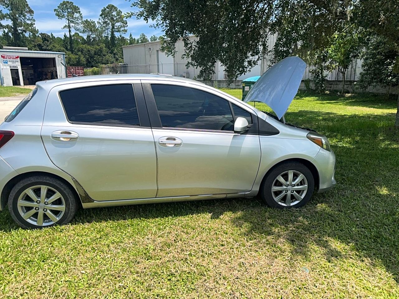 2016 TOYOTA YARIS