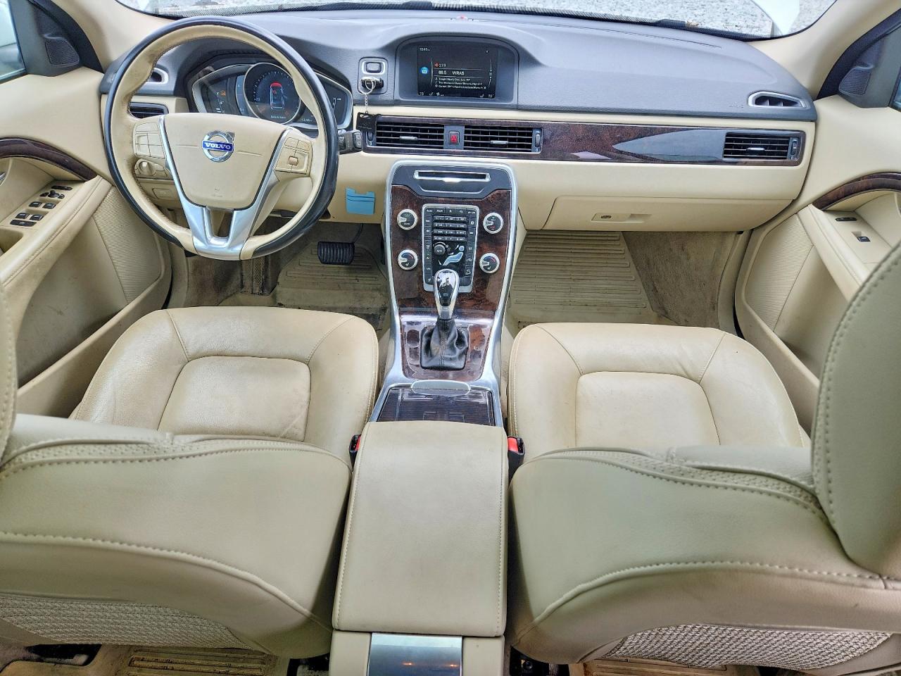 2016 VOLVO XC70