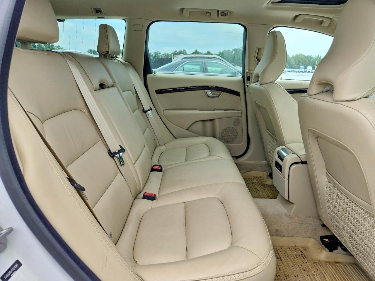 2016 VOLVO XC70