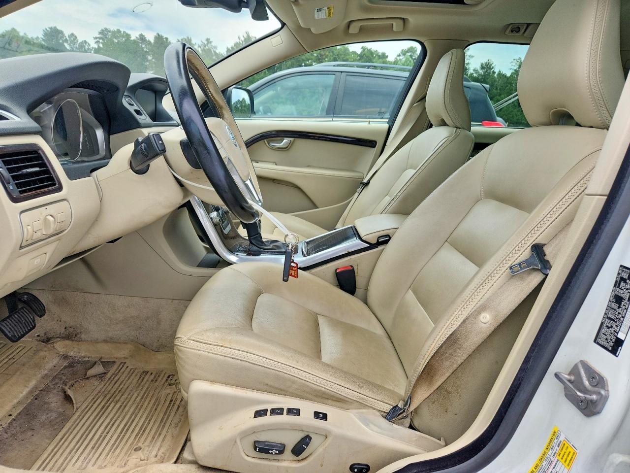 2016 VOLVO XC70