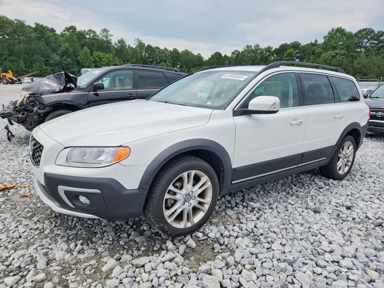 2016 VOLVO XC70