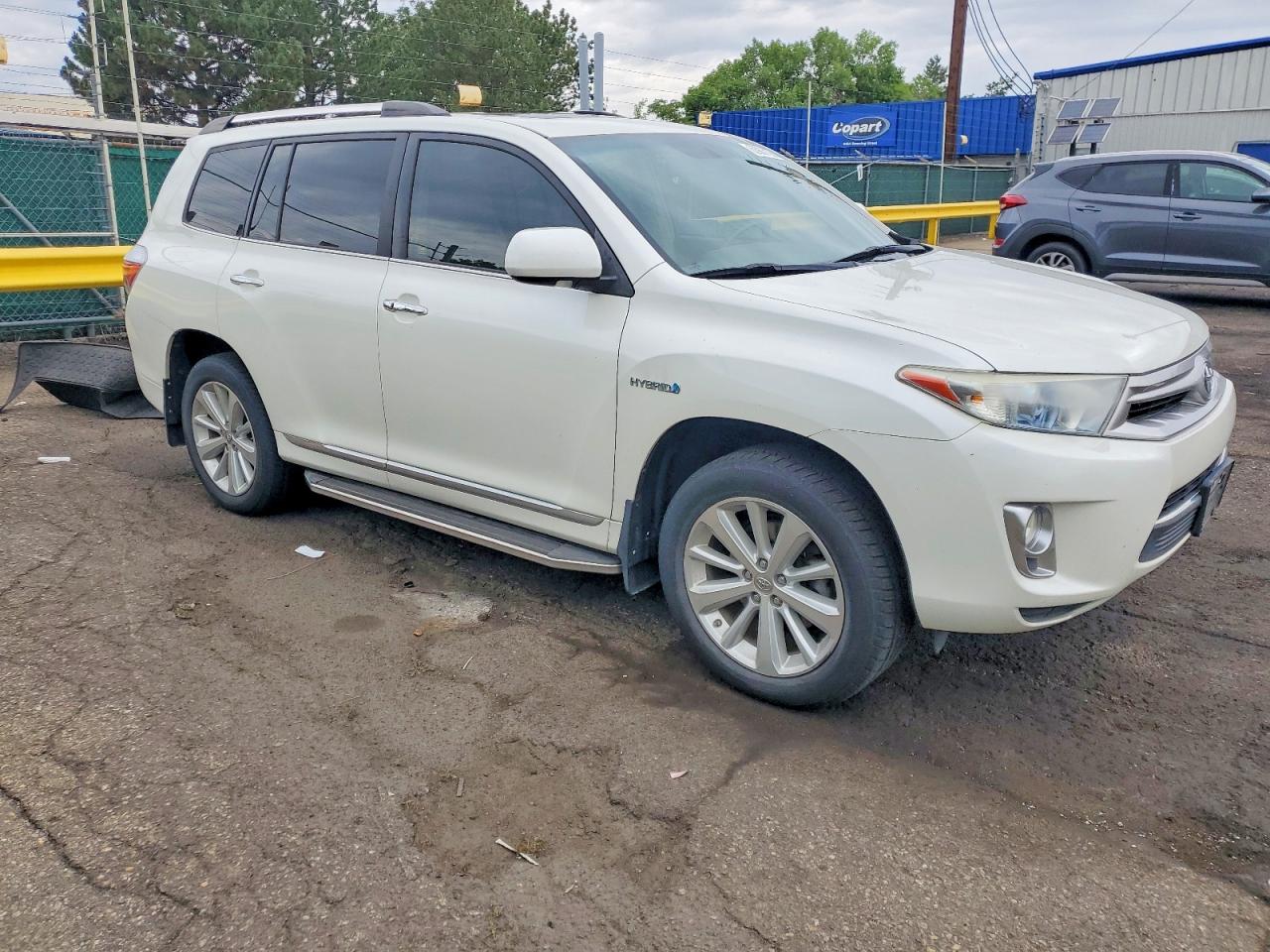 2013 TOYOTA HIGHLANDER