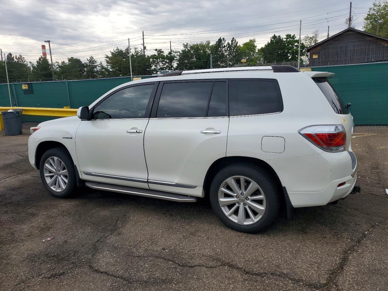 2013 TOYOTA HIGHLANDER