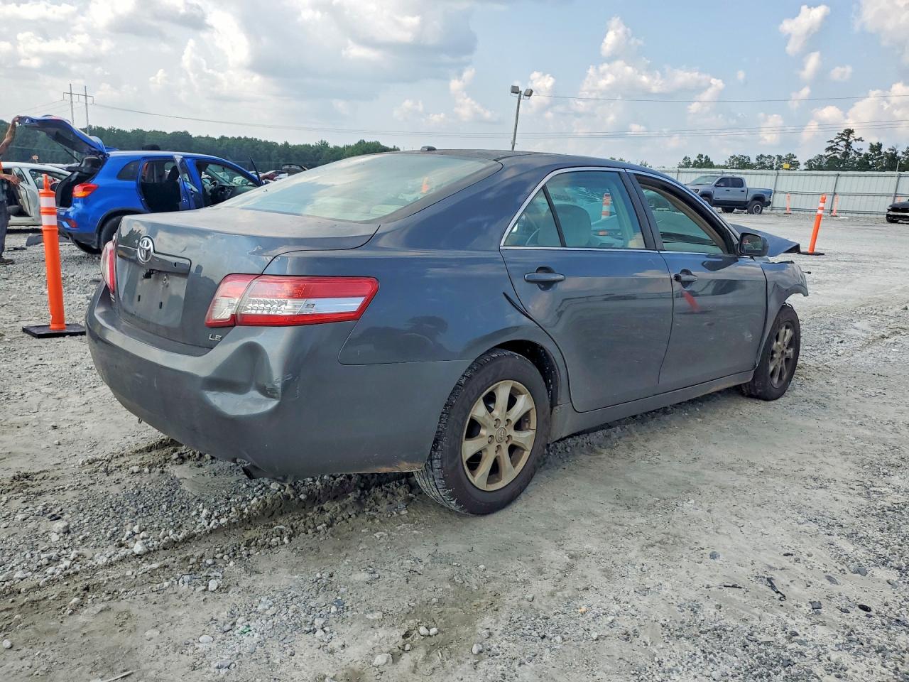 2010 TOYOTA CAMRY