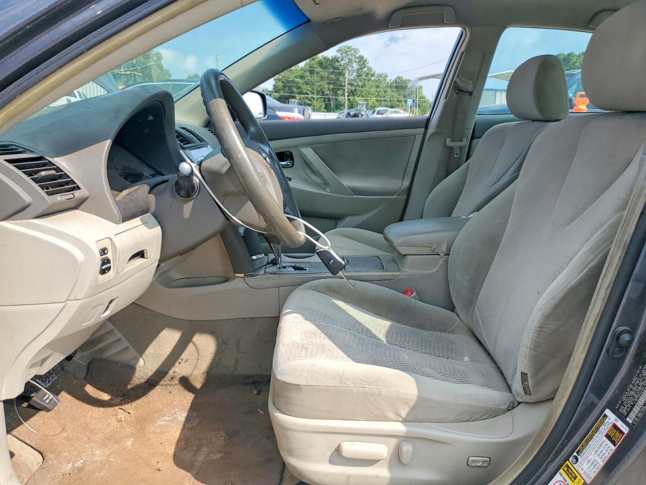 2010 TOYOTA CAMRY