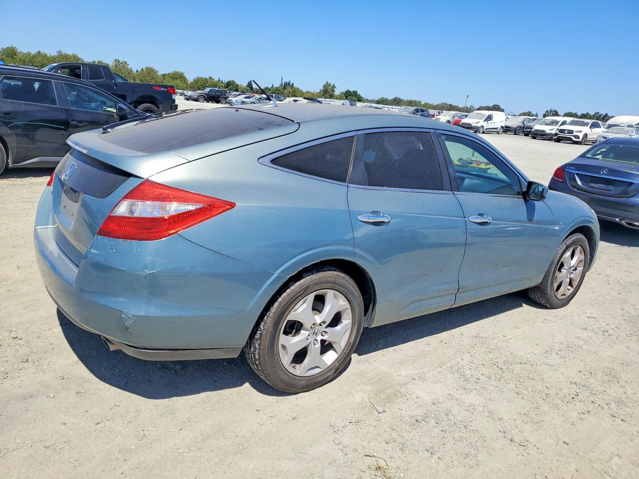 2012 HONDA CROSSTOUR