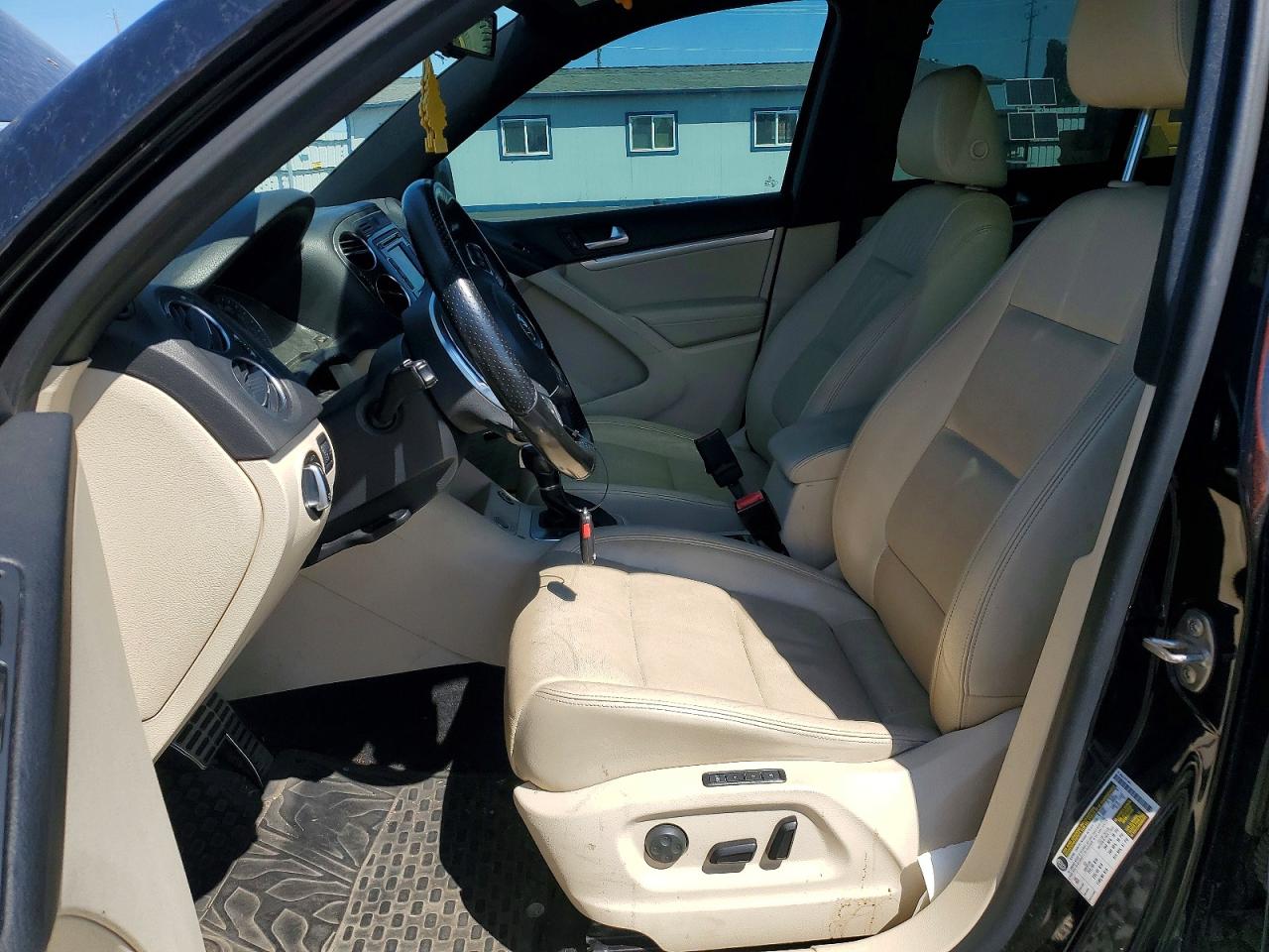 2015 VOLKSWAGEN TIGUAN