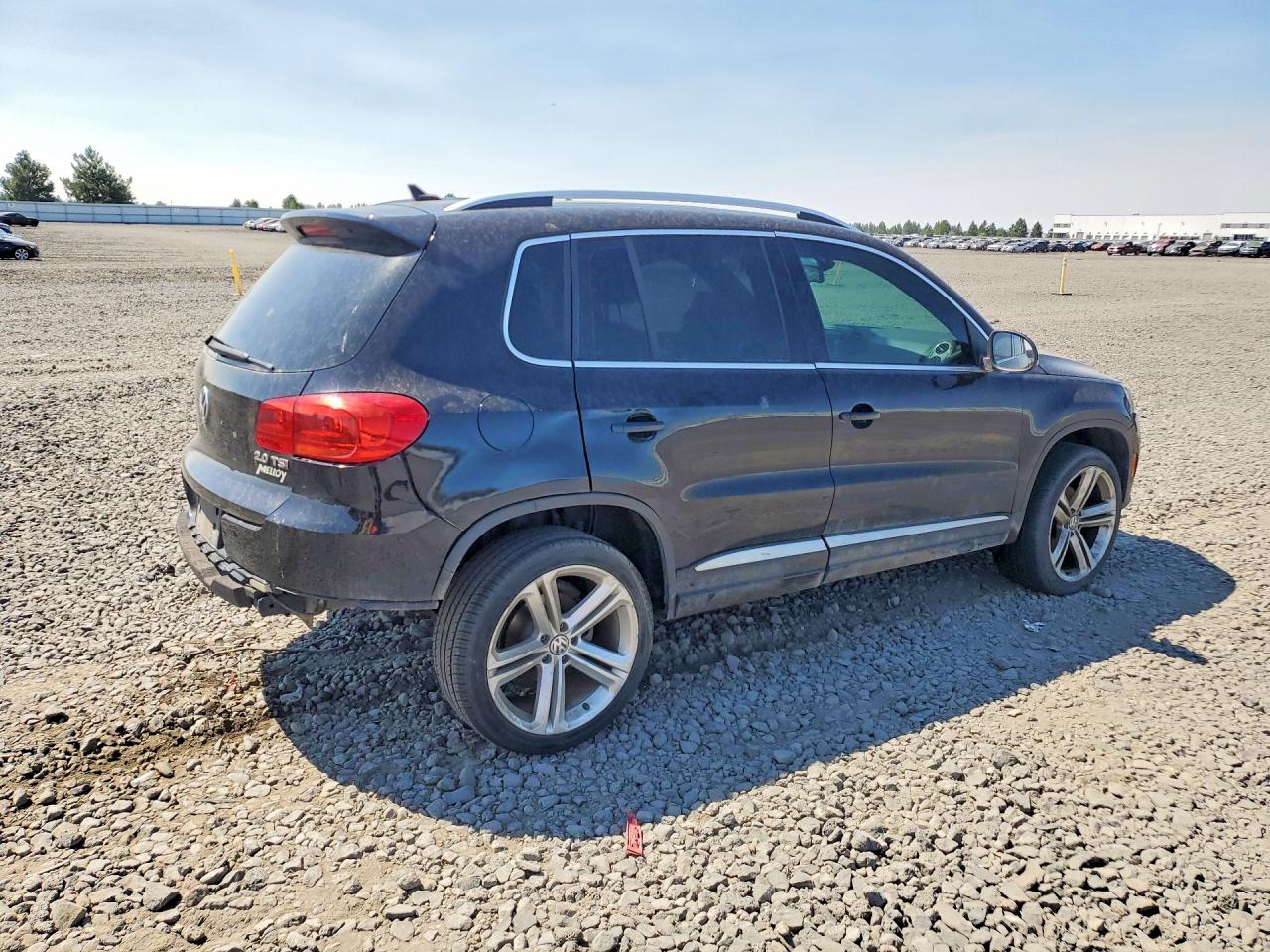 2015 VOLKSWAGEN TIGUAN