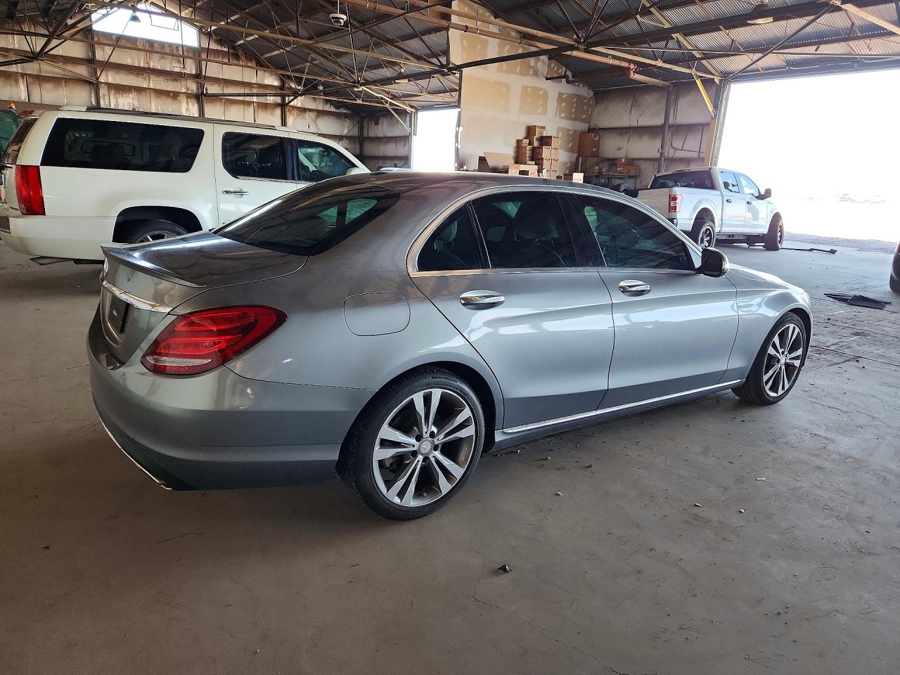 2015 MERCEDES-BENZ C-CLASS