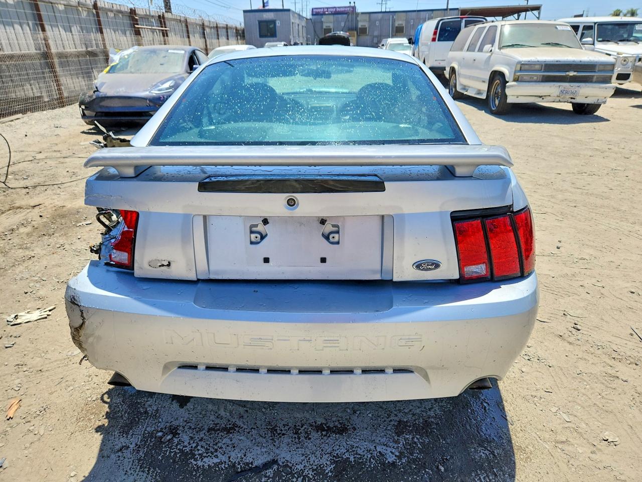 2004 FORD MUSTANG