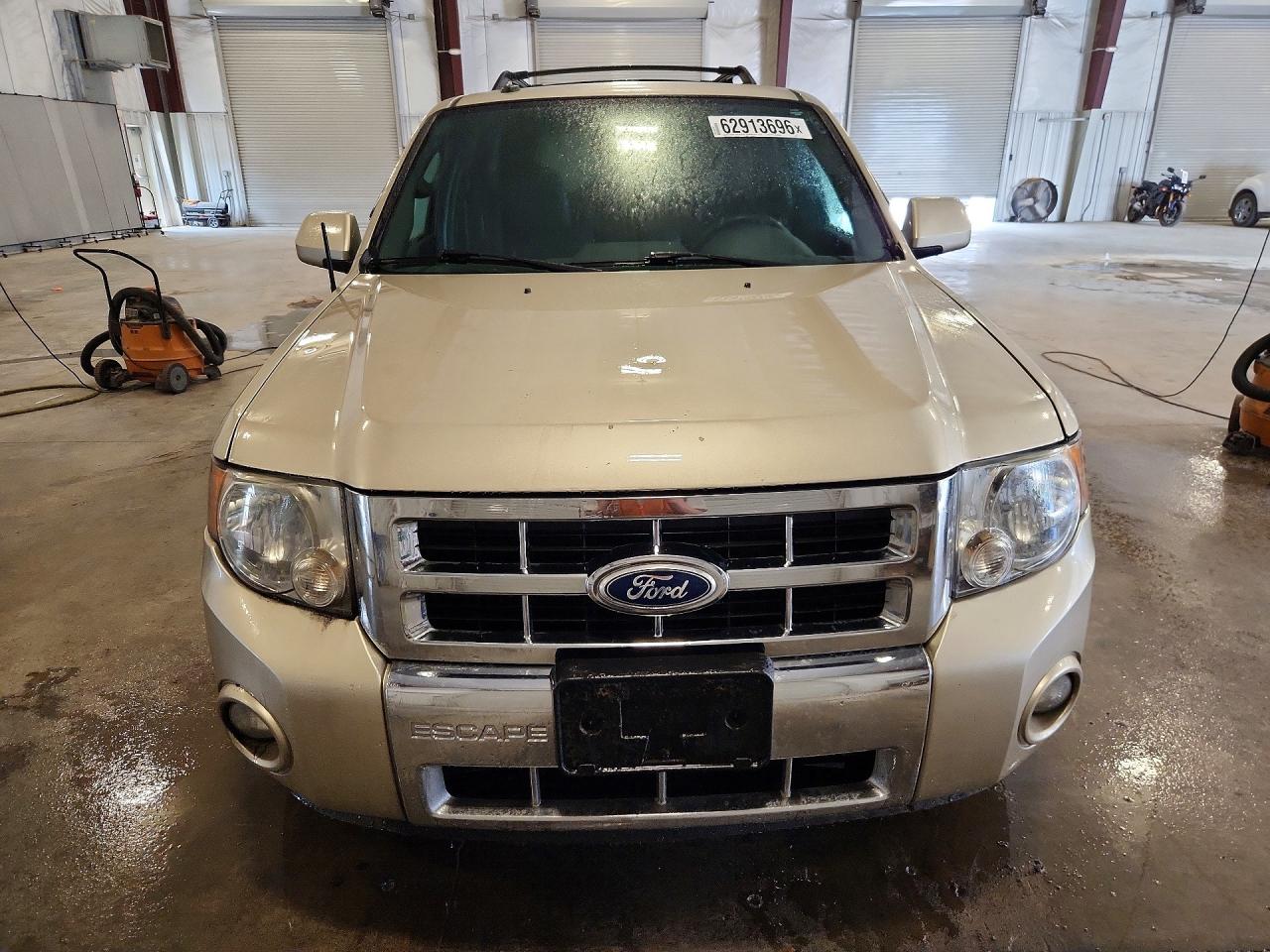 2010 FORD ESCAPE