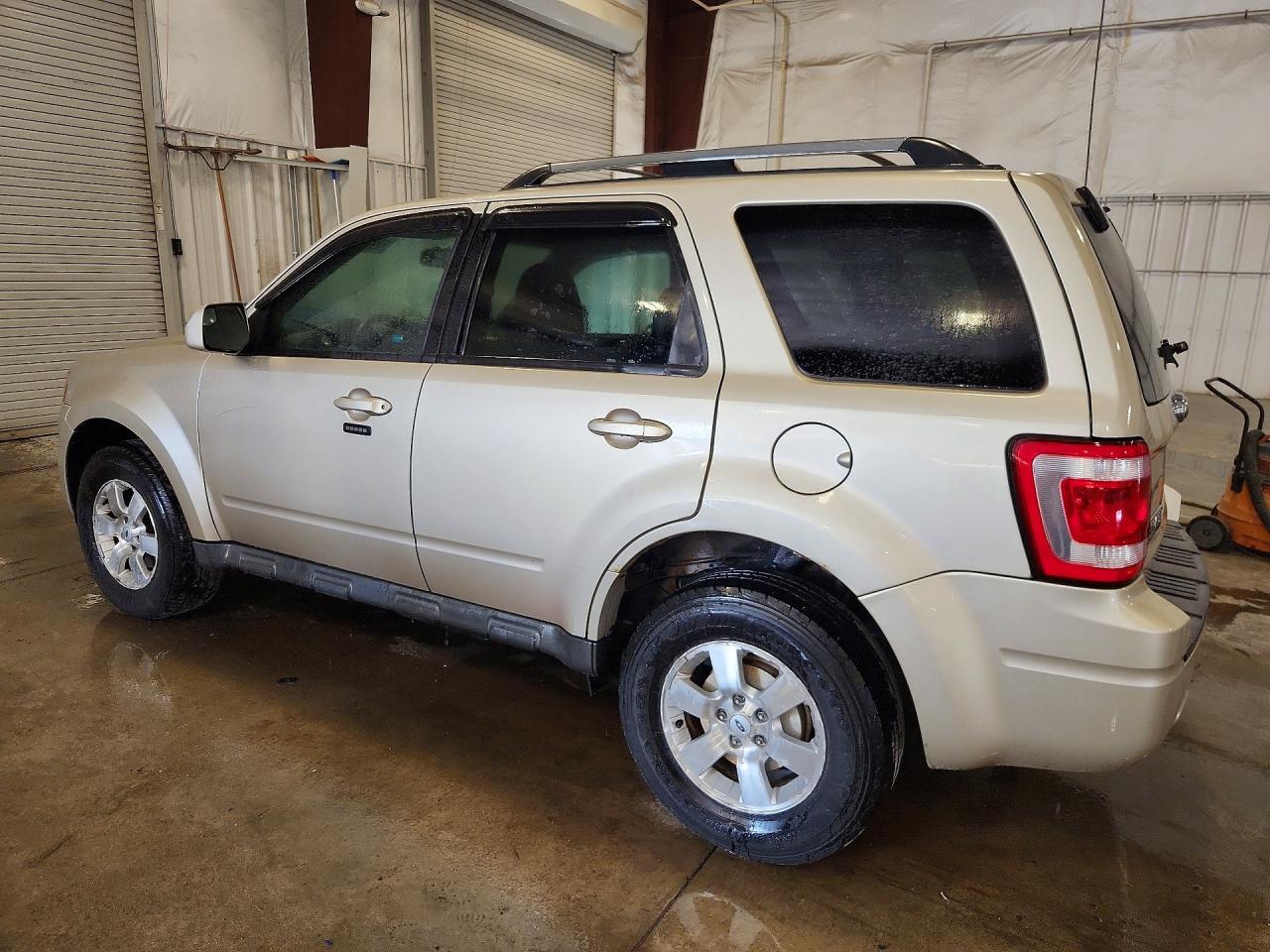 2010 FORD ESCAPE