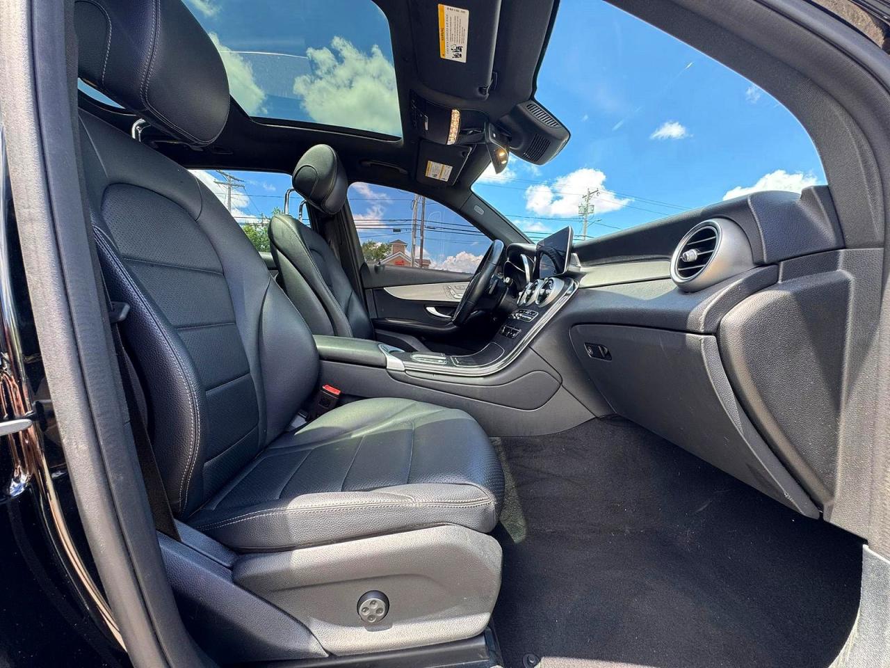 2022 MERCEDES-BENZ GLC-CLASS