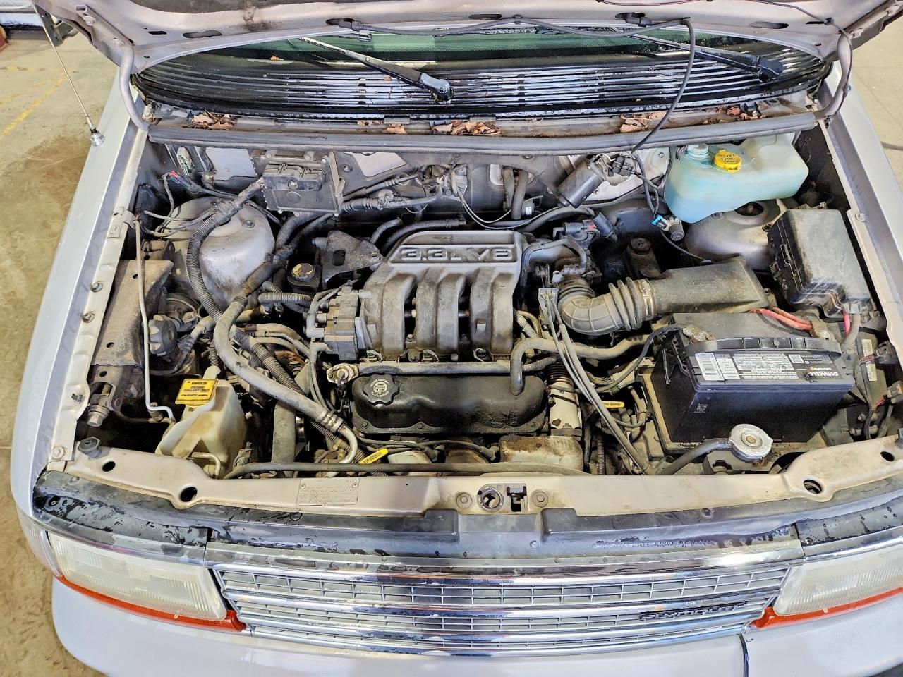1995 PLYMOUTH MINIVAN