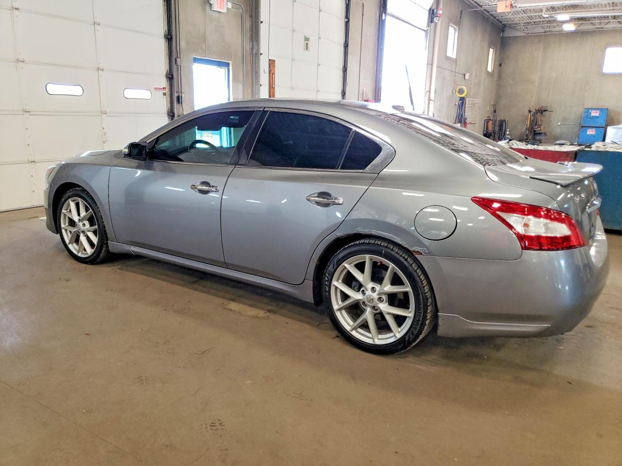 2009 NISSAN MAXIMA