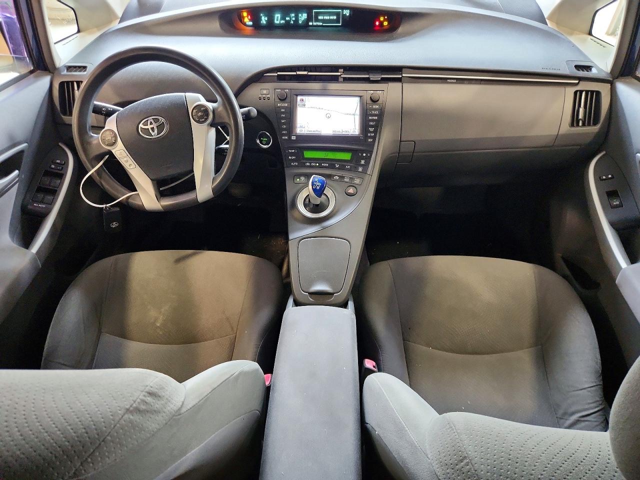 2011 TOYOTA PRIUS