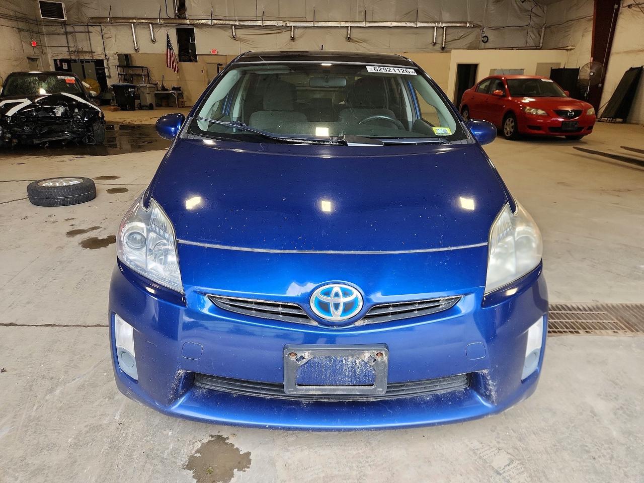 2011 TOYOTA PRIUS
