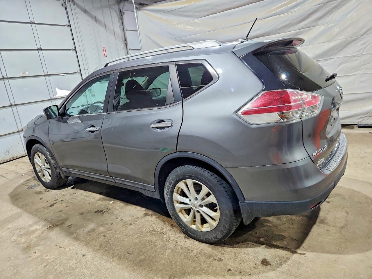 2015 NISSAN ROGUE